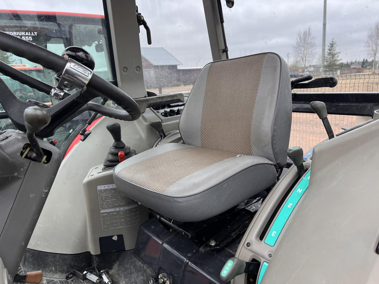 Yanmar US550 - Väiketraktor: pilt 3 Yanmar US550 - Väiketraktor: pilt 3