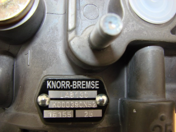 DAF OSUSZACZ POWIETRZA DAF XF 105 95 CF 75 85 2107984 - Piduriosad: pilt 2 DAF OSUSZACZ POWIETRZA DAF XF 105 95 CF 75 85 2107984 - Piduriosad: pilt 2