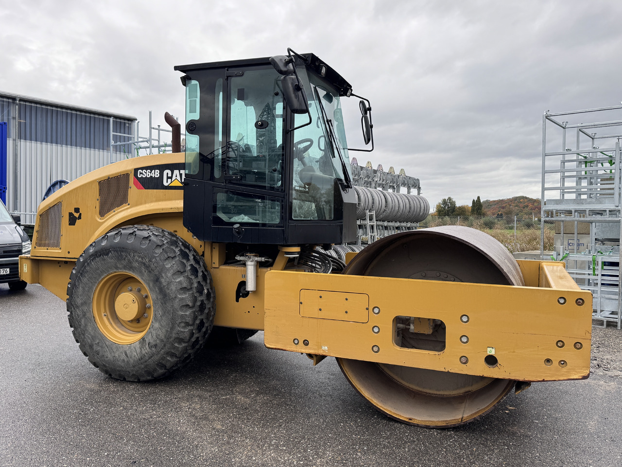 CATERPILLAR CS 64 B - Tihendaja: pilt 2 CATERPILLAR CS 64 B - Tihendaja: pilt 2