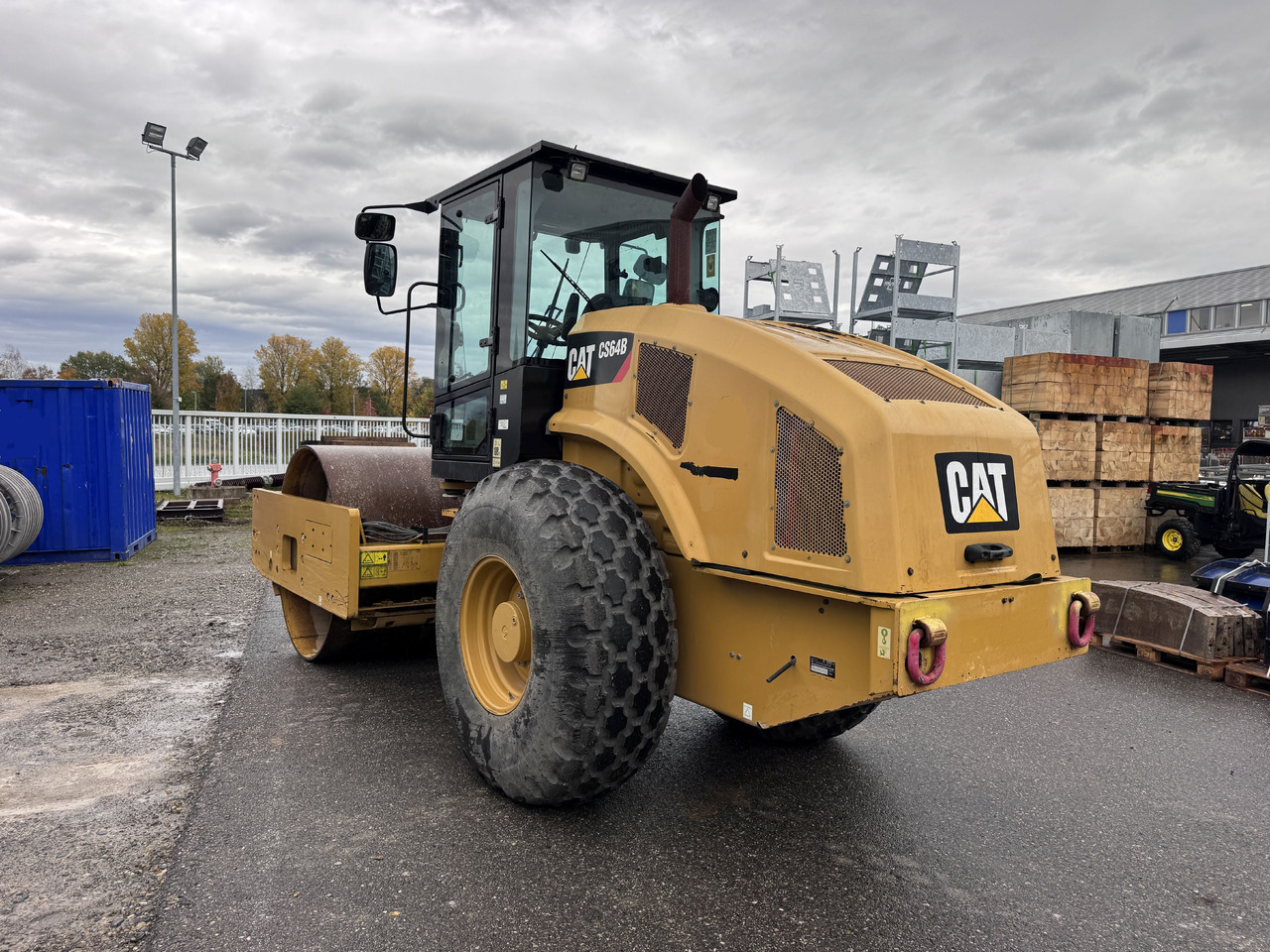CATERPILLAR CS 64 B - Tihendaja: pilt 3 CATERPILLAR CS 64 B - Tihendaja: pilt 3