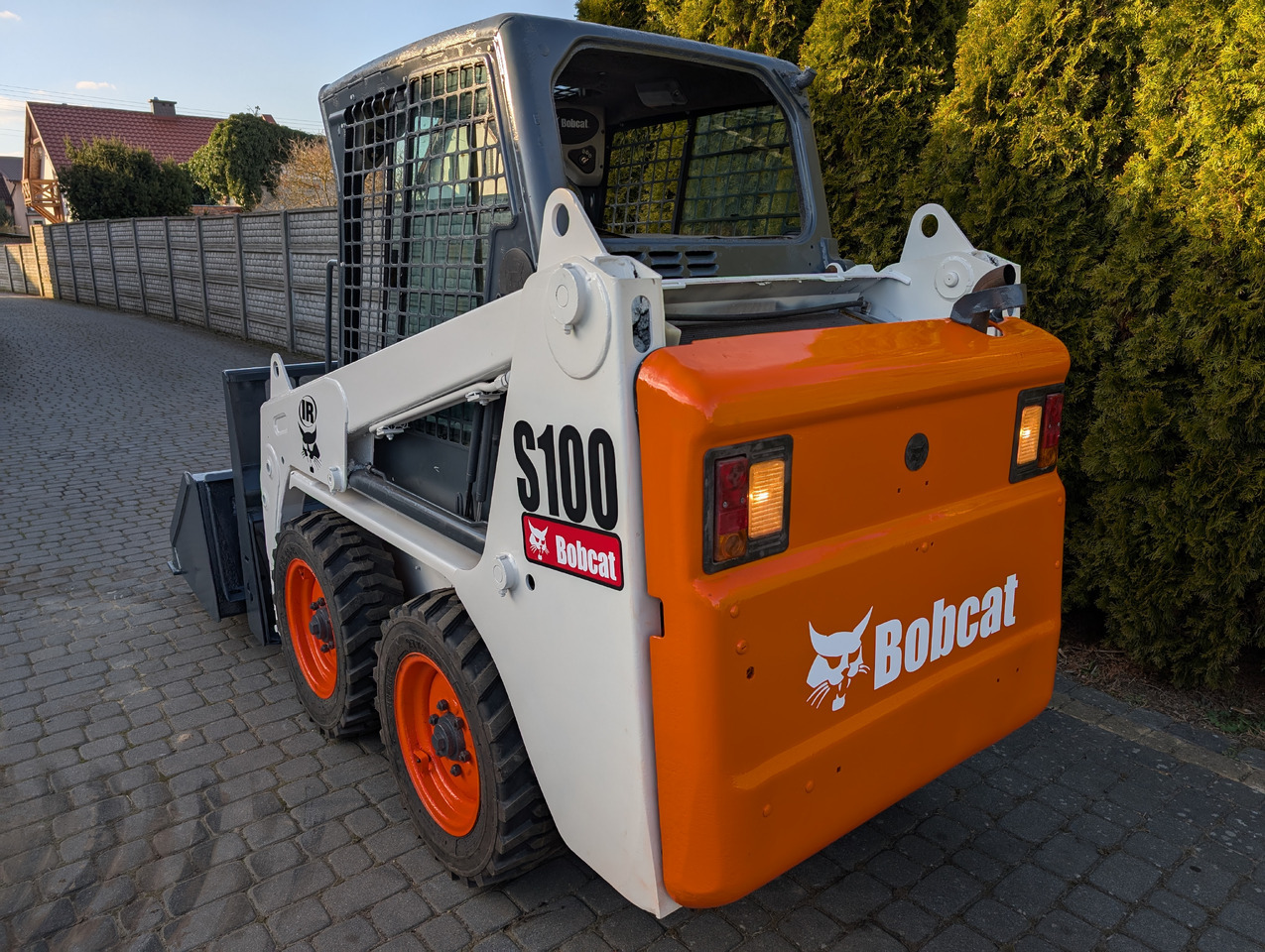 BOBCAT S100 - Kompaktlaadur: pilt 2 BOBCAT S100 - Kompaktlaadur: pilt 2