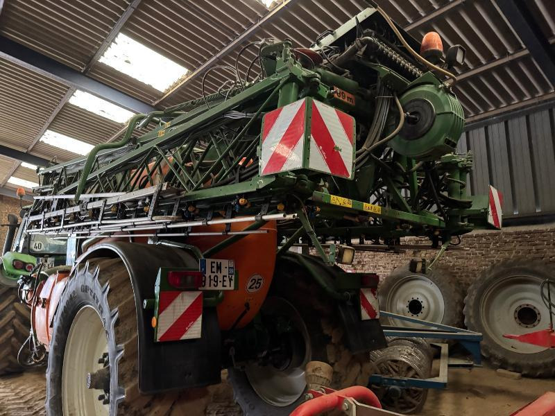 AMAZONE UX5200 - Järelveetav pritsija: pilt 3 AMAZONE UX5200 - Järelveetav pritsija: pilt 3
