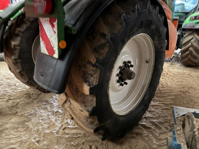 AMAZONE UX5200 - Järelveetav pritsija: pilt 5 AMAZONE UX5200 - Järelveetav pritsija: pilt 5