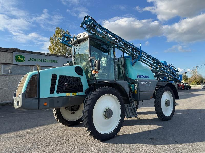 BERTHOUD RAPTOR 3240 - Iseliikuv pihusti: pilt 1 BERTHOUD RAPTOR 3240 - Iseliikuv pihusti: pilt 1