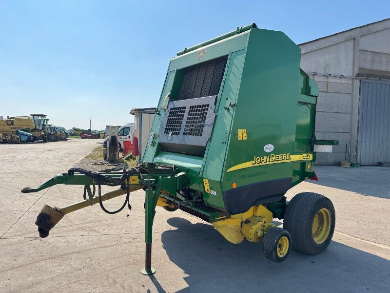 JOHN DEERE 592 - Heinapress, ümmargune: pilt 1 JOHN DEERE 592 - Heinapress, ümmargune: pilt 1