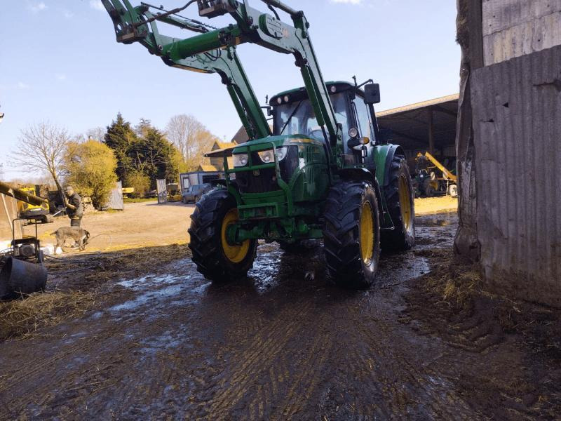 JOHN DEERE 6115M - Traktor: pilt 2 JOHN DEERE 6115M - Traktor: pilt 2