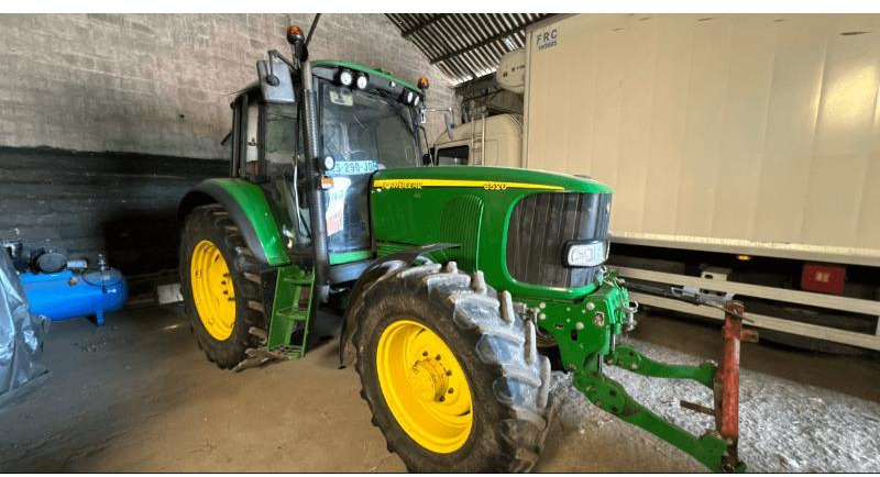 JOHN DEERE 6520 - Traktor: pilt 1 JOHN DEERE 6520 - Traktor: pilt 1