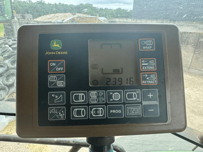 JOHN DEERE 864 - Heinapress, ümmargune: pilt 4 JOHN DEERE 864 - Heinapress, ümmargune: pilt 4