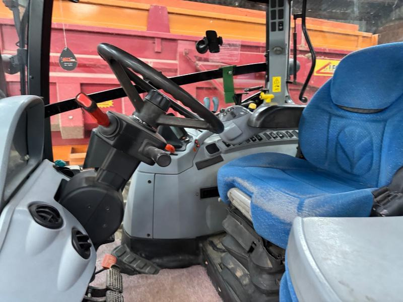 Traktor NEW-HOLLAND T6030: pilt 7