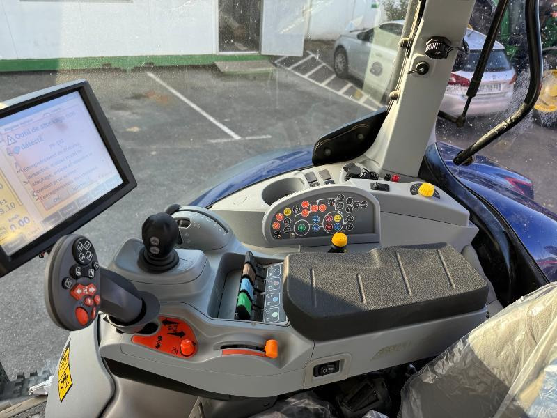 NEW-HOLLAND T7.245 AC liising NEW-HOLLAND T7.245 AC: pilt 9