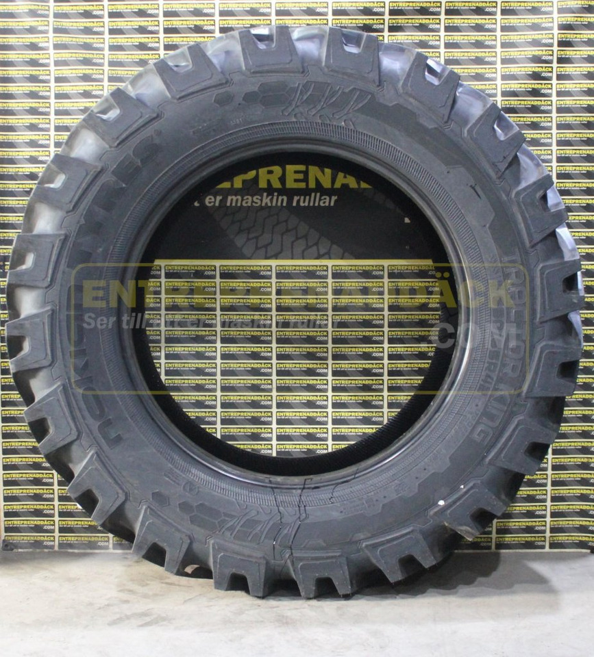 Nokian Tractor King 650/65R42 – Available as loose tyre or complete wheel - Traktor: pilt 3 Nokian Tractor King 650/65R42 – Available as loose tyre or complete wheel - Traktor: pilt 3