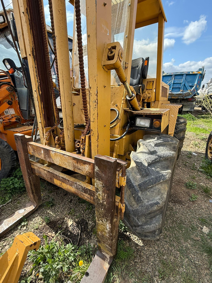 BROBUS BH40 STACKER - Ebatasasel maastikul kohanduv kahveltõstuk: pilt 4 BROBUS BH40 STACKER - Ebatasasel maastikul kohanduv kahveltõstuk: pilt 4