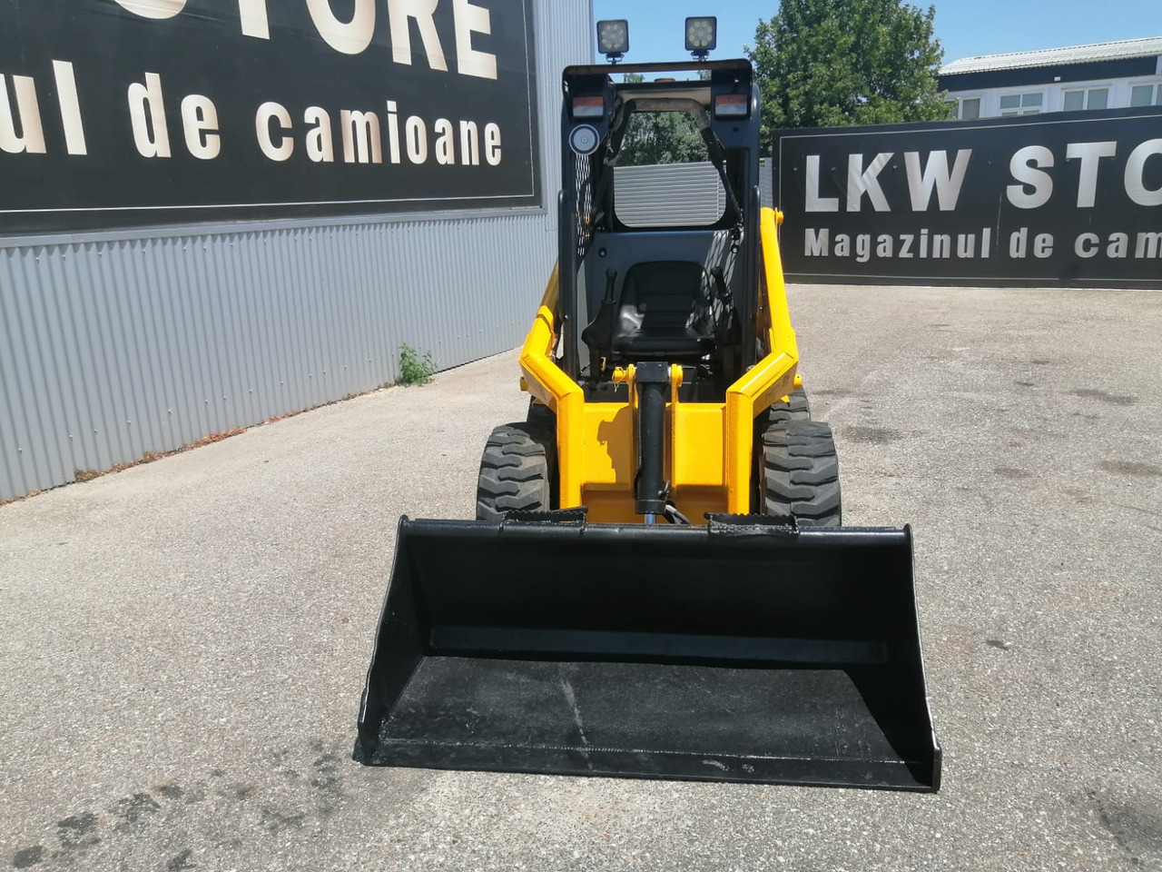 Bobcat SKID TYRE FRONT LOADER RAM ITALY - Kompaktlaadur: pilt 3 Bobcat SKID TYRE FRONT LOADER RAM ITALY - Kompaktlaadur: pilt 3