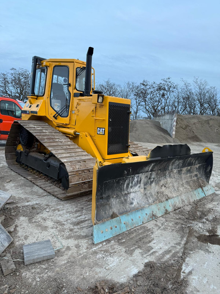 CATERPILLAR D4H BULLDOZER - Buldooser: pilt 1 CATERPILLAR D4H BULLDOZER - Buldooser: pilt 1