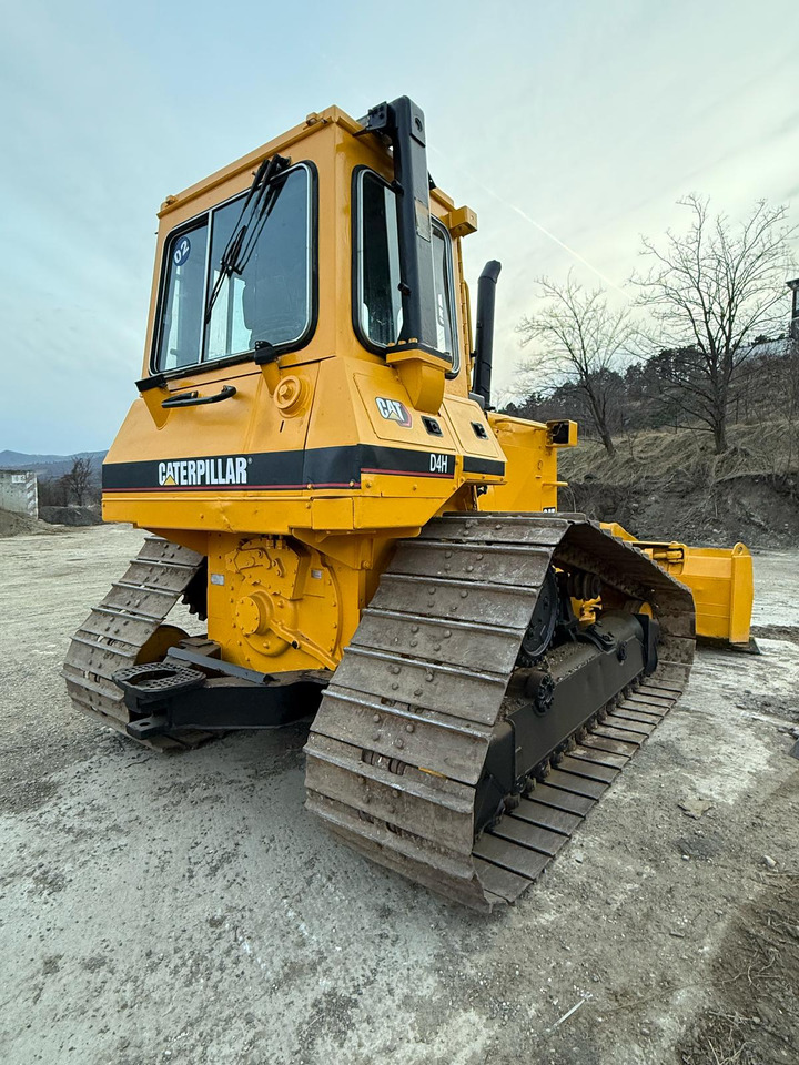 CATERPILLAR D4H BULLDOZER - Buldooser: pilt 3 CATERPILLAR D4H BULLDOZER - Buldooser: pilt 3
