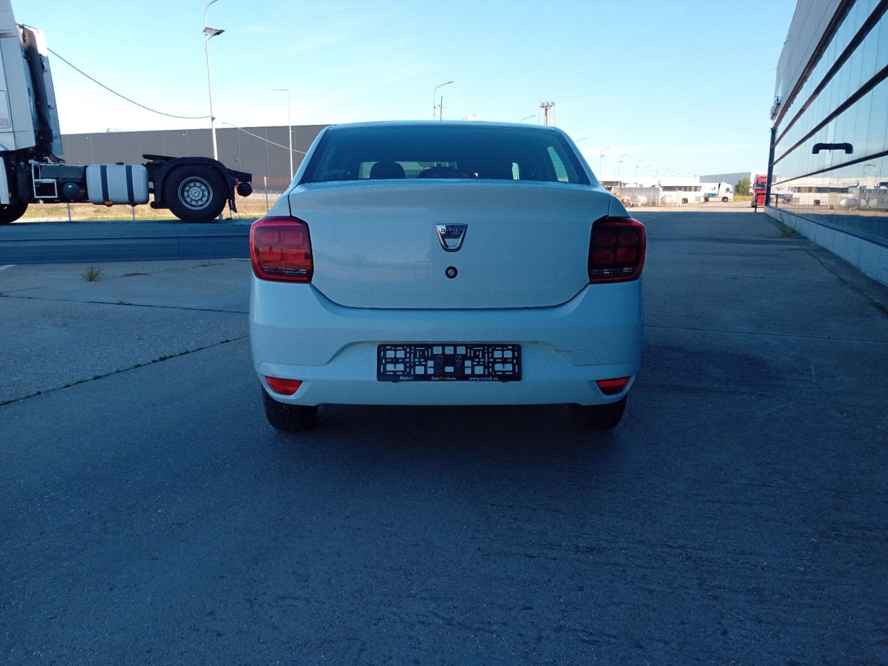 Dacia Logan 1.5 dCi, TOP ! - Sedaan: pilt 5 Dacia Logan 1.5 dCi, TOP ! - Sedaan: pilt 5
