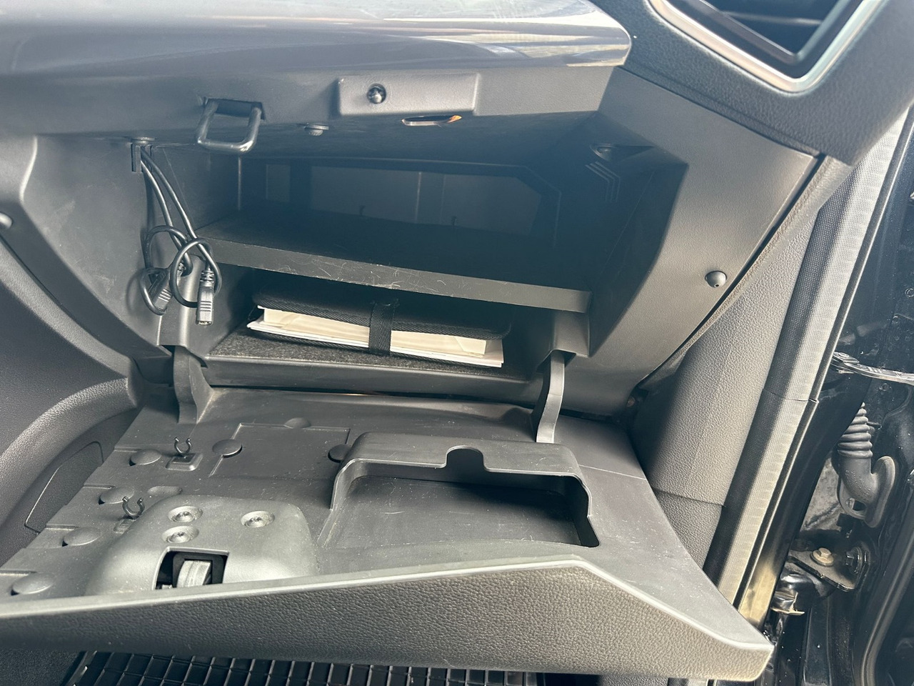 FORD KUGA TITANIUM - Maastur: pilt 5 FORD KUGA TITANIUM - Maastur: pilt 5