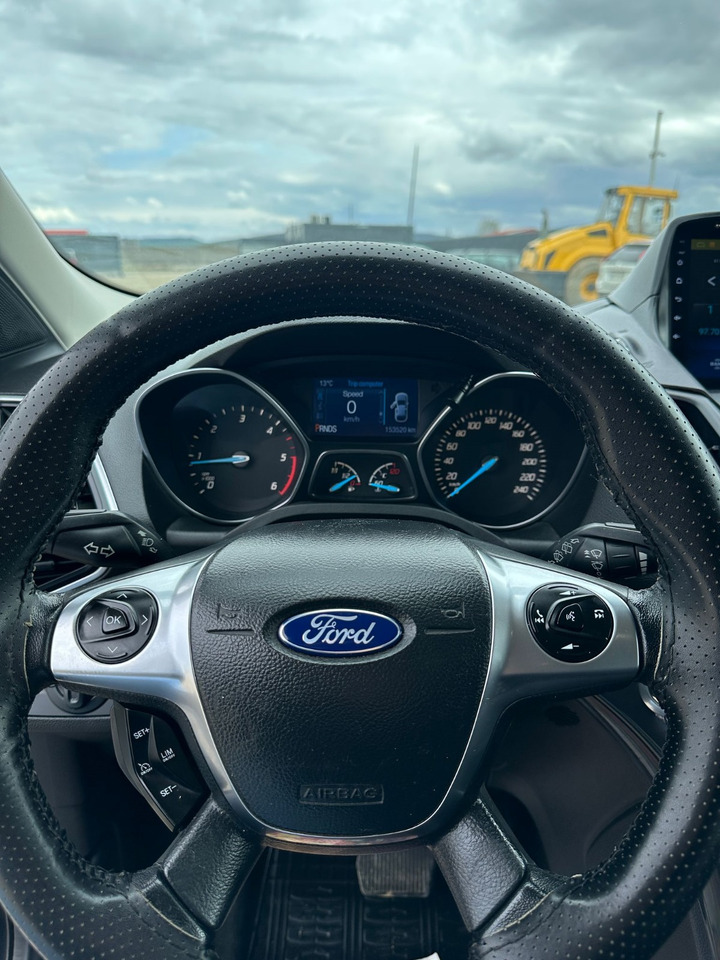 FORD KUGA TITANIUM - Maastur: pilt 4 FORD KUGA TITANIUM - Maastur: pilt 4