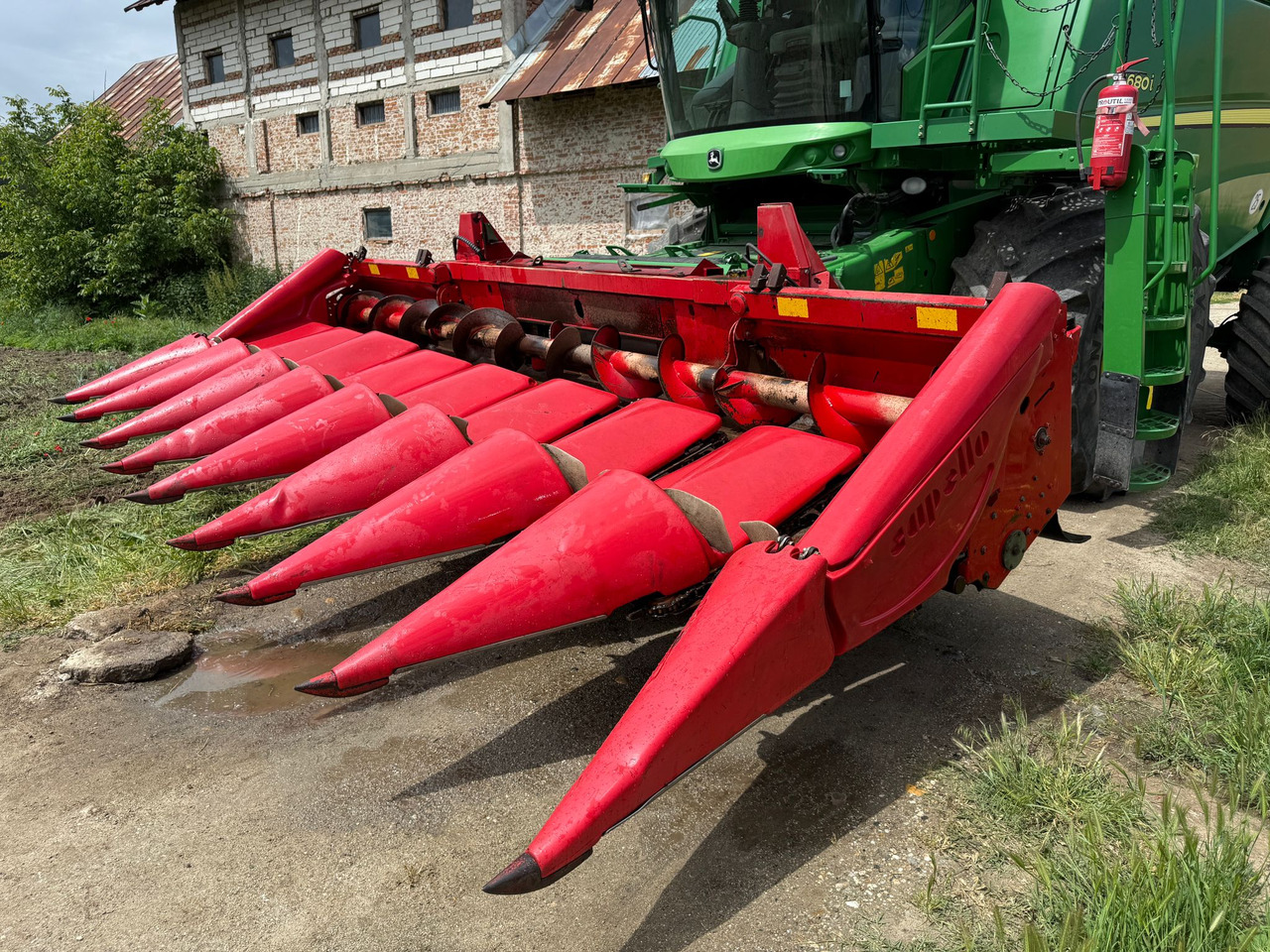 Hydraulic folding corn header Capello Quasar - Maisikoristusmasin: pilt 1 Hydraulic folding corn header Capello Quasar - Maisikoristusmasin: pilt 1