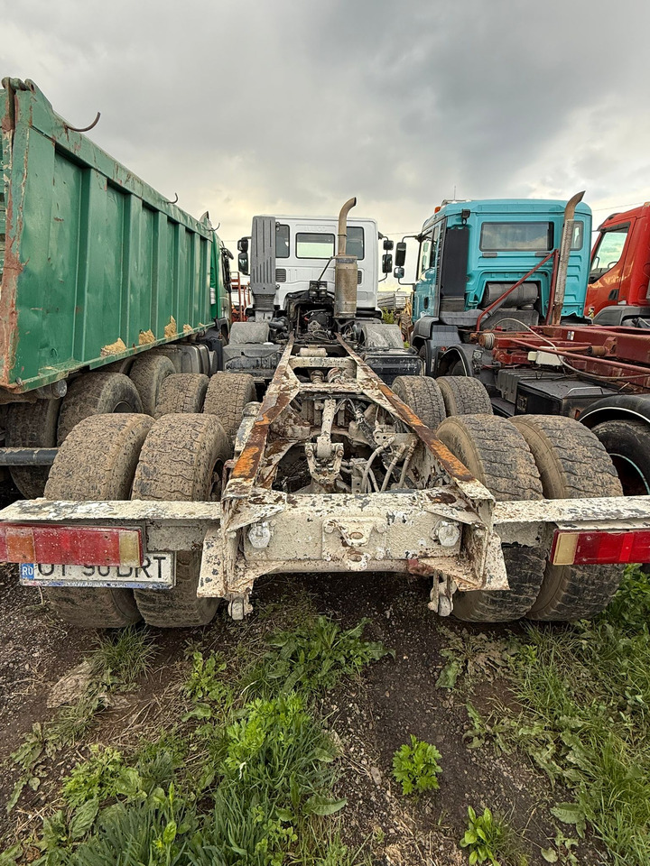 IVECO TRAKKER CHASSIS - Kabiinišassiiga veoauto: pilt 4 IVECO TRAKKER CHASSIS - Kabiinišassiiga veoauto: pilt 4