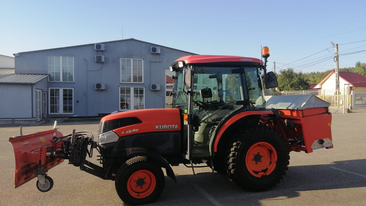 KUBOTA L4240 Narrow spaces tractor/vineyard/fruit tree/communal, TOP ! - Traktor: pilt 4 KUBOTA L4240 Narrow spaces tractor/vineyard/fruit tree/communal, TOP ! - Traktor: pilt 4
