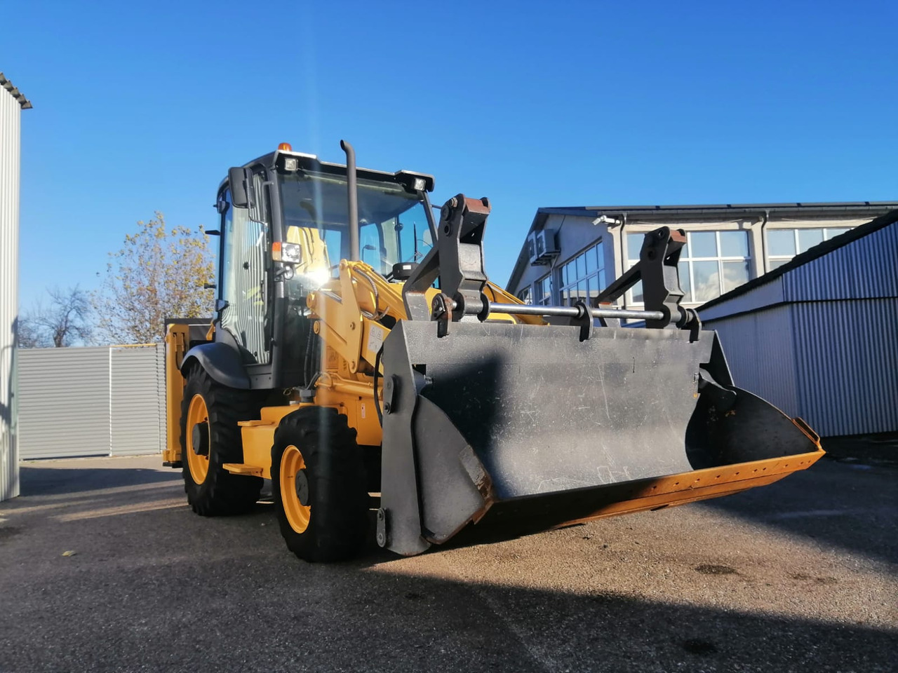 LiuGong CLG777A Backhoe Loader 4×4(copy) - Ekskavaator-laadur: pilt 2 LiuGong CLG777A Backhoe Loader 4×4(copy) - Ekskavaator-laadur: pilt 2