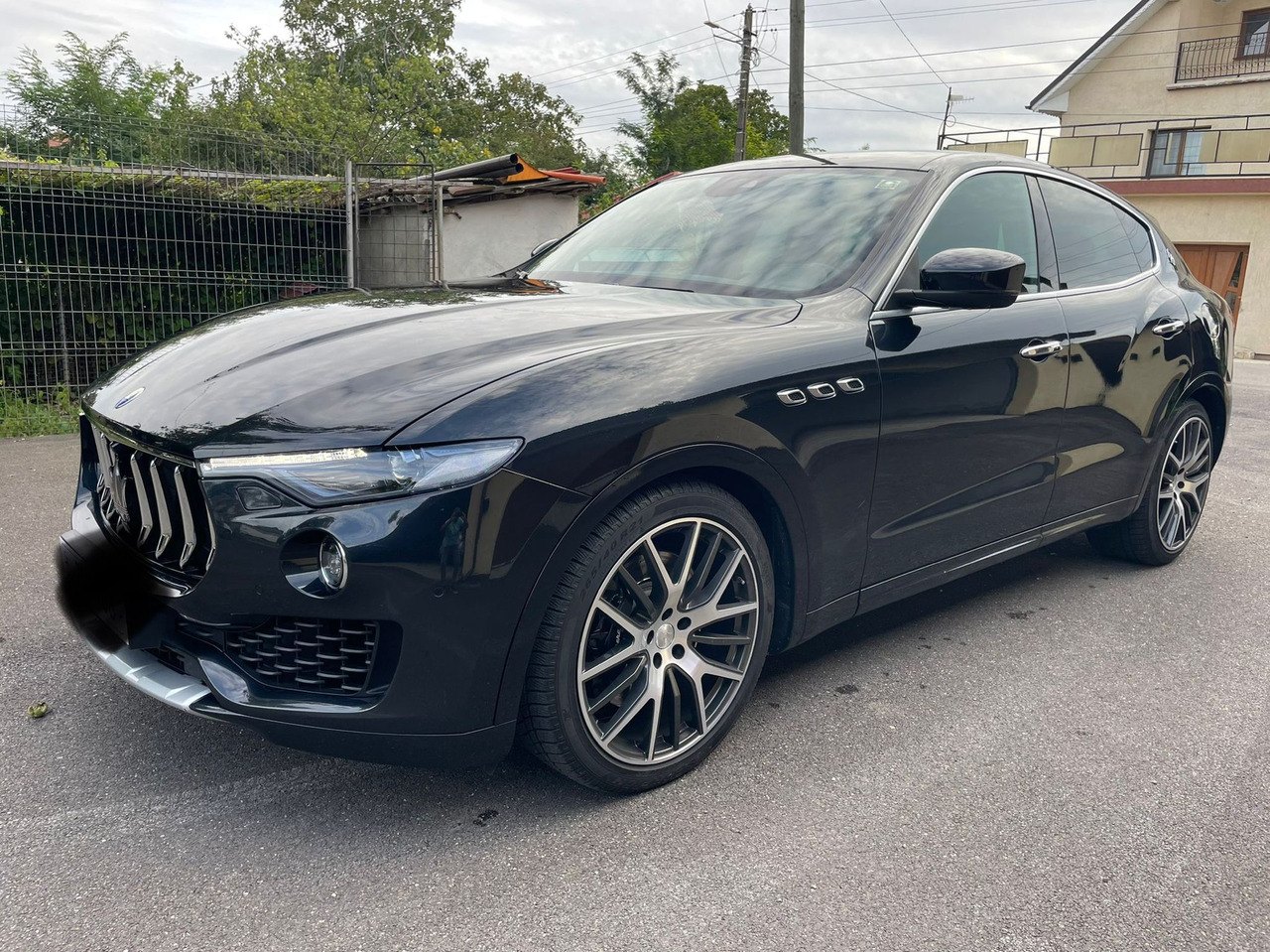 MASERATI LEVANTE 4X4 - Maastur: pilt 1 MASERATI LEVANTE 4X4 - Maastur: pilt 1