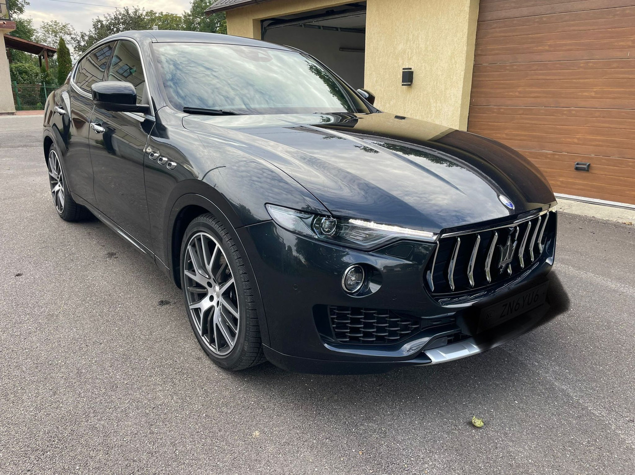 MASERATI LEVANTE 4X4 - Maastur: pilt 3 MASERATI LEVANTE 4X4 - Maastur: pilt 3