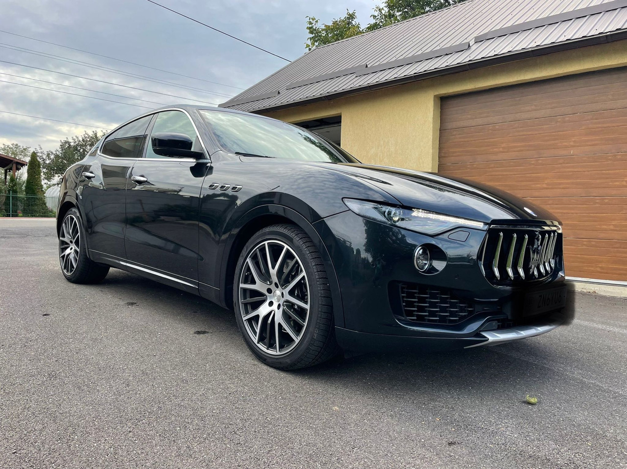 MASERATI LEVANTE 4X4 - Maastur: pilt 4 MASERATI LEVANTE 4X4 - Maastur: pilt 4
