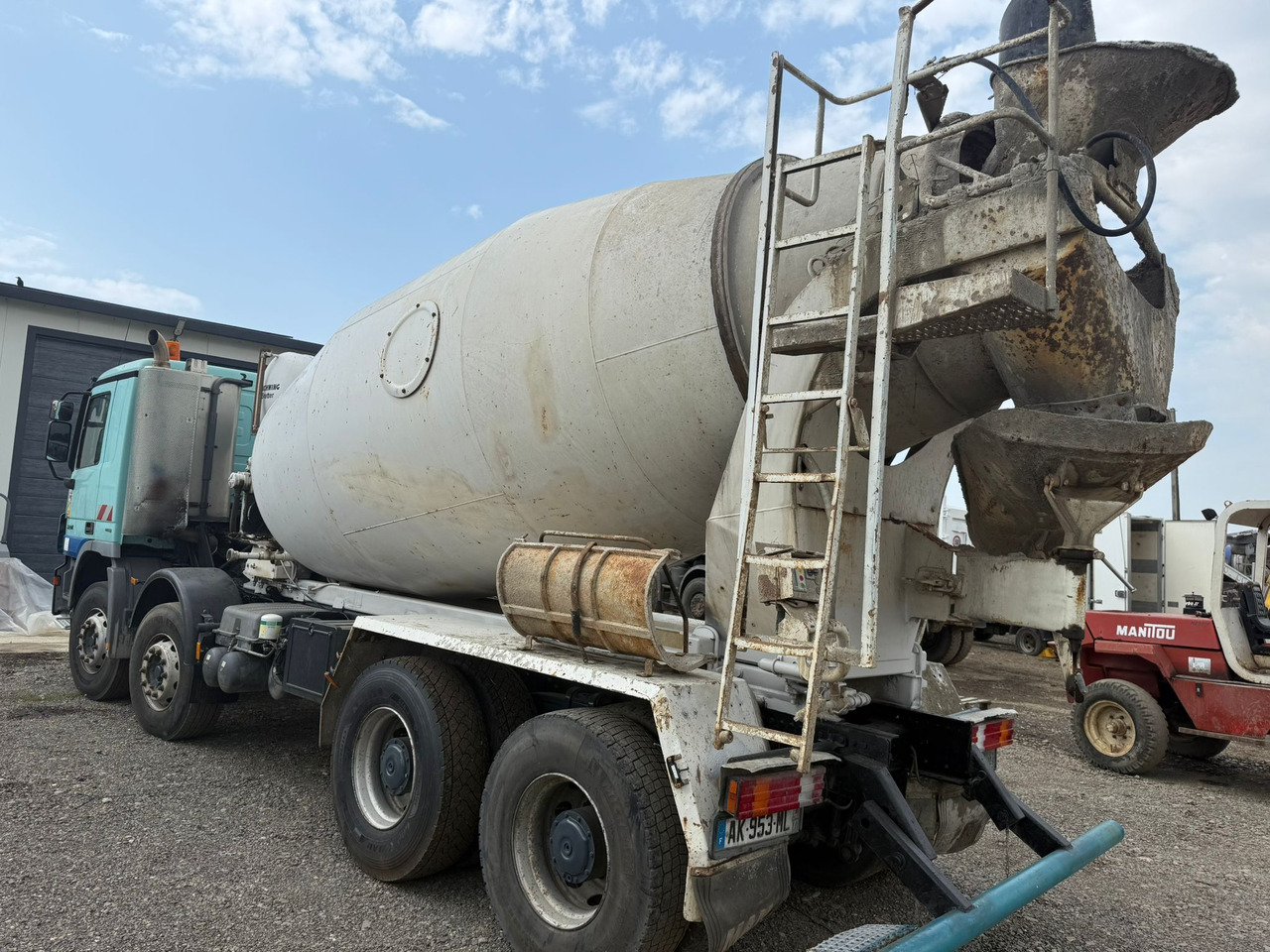 MERCEDES BENZ 3241 CONCRETE MIXER - Autobetoonisegisti: pilt 4 MERCEDES BENZ 3241 CONCRETE MIXER - Autobetoonisegisti: pilt 4