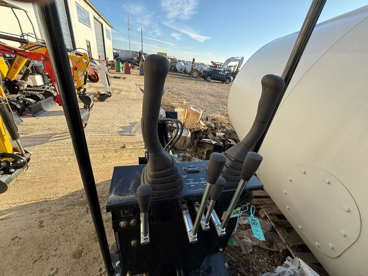 MINIEXCAVATOR JPC H10 - Miniekskavaator: pilt 4 MINIEXCAVATOR JPC H10 - Miniekskavaator: pilt 4