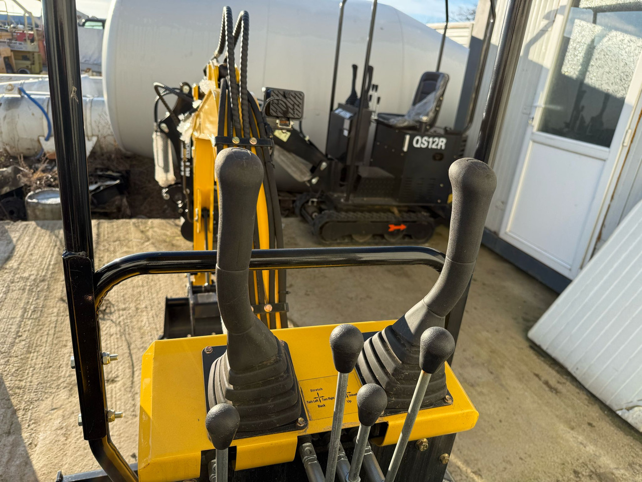 MINIEXCAVATOR JPC H10 - Miniekskavaator: pilt 3 MINIEXCAVATOR JPC H10 - Miniekskavaator: pilt 3