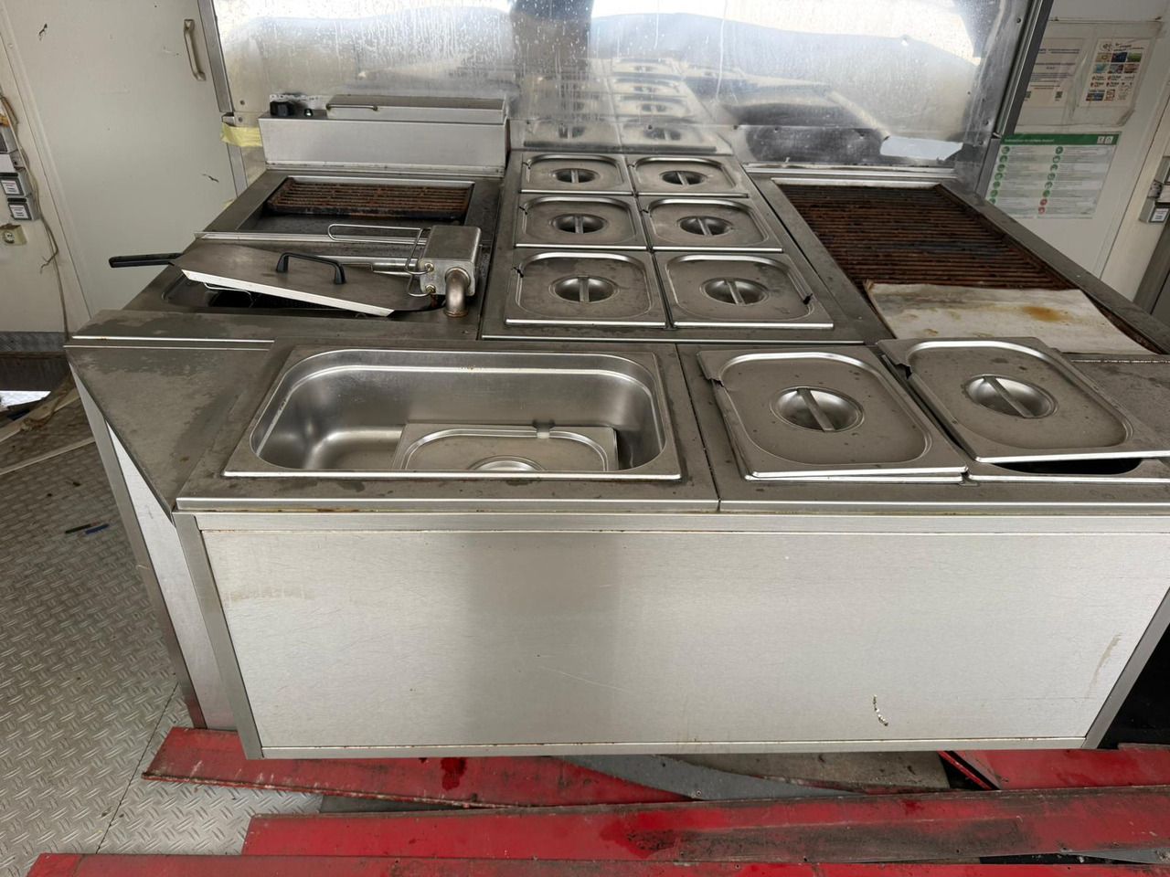 GRILL-IMBIS ROKA RK5 - Muu seadmestik: pilt 4 GRILL-IMBIS ROKA RK5 - Muu seadmestik: pilt 4