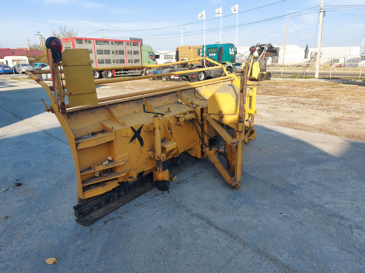 Nido Plow / Snow Blade / – Nido Universal Electrohidraulik – Sn 252 - Lumesahk: pilt 5 Nido Plow / Snow Blade / – Nido Universal Electrohidraulik – Sn 252 - Lumesahk: pilt 5