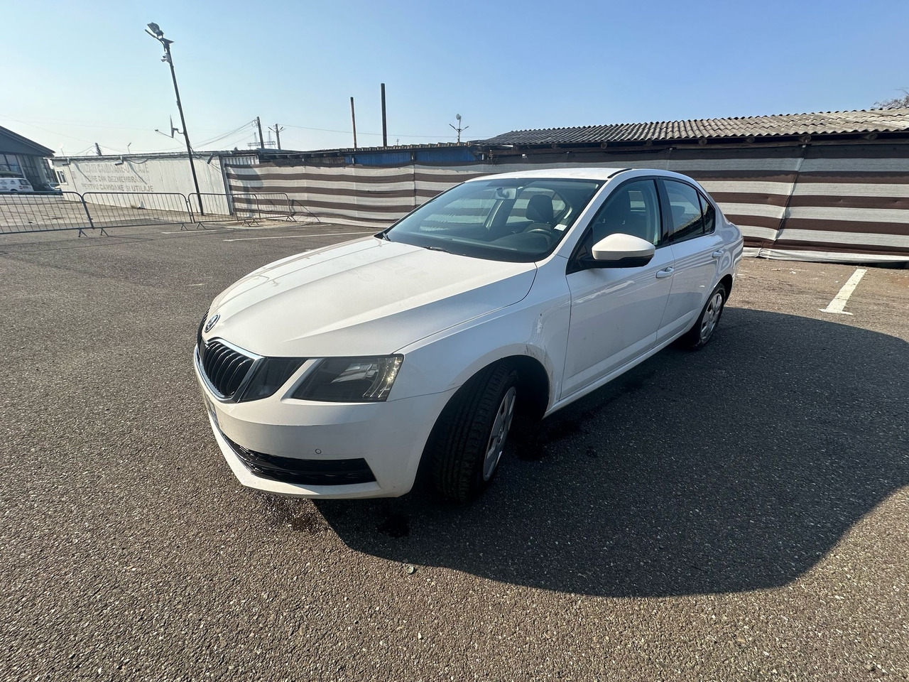 SKODA OCTAVIA - Sedaan: pilt 2 SKODA OCTAVIA - Sedaan: pilt 2