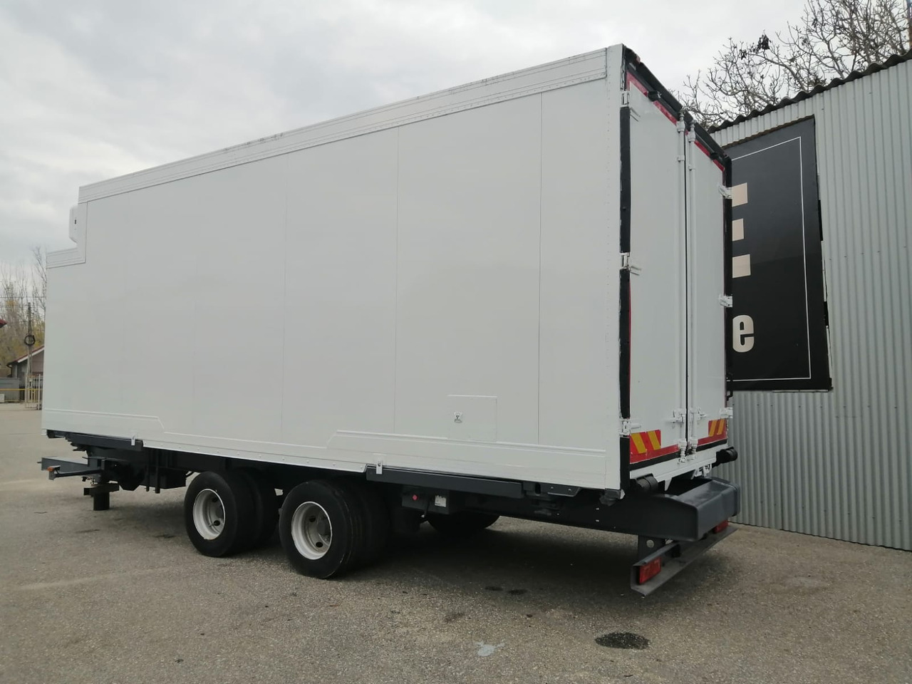 Schmitz Cargobull Container BDF Refrigerated, Meat Lines, Thermo King - Külmikjärelhaagis: pilt 2 Schmitz Cargobull Container BDF Refrigerated, Meat Lines, Thermo King - Külmikjärelhaagis: pilt 2