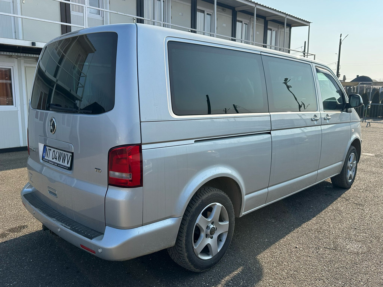 VOLKSWAGEN MULTIVAN - Mikrobuss: pilt 3 VOLKSWAGEN MULTIVAN - Mikrobuss: pilt 3