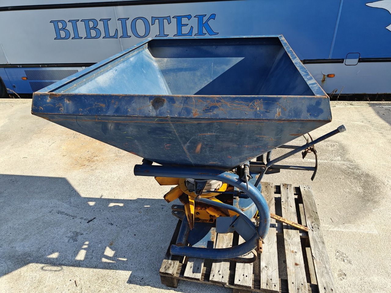 BOGBALLE B500 - Väetiselaoturid: pilt 4 BOGBALLE B500 - Väetiselaoturid: pilt 4