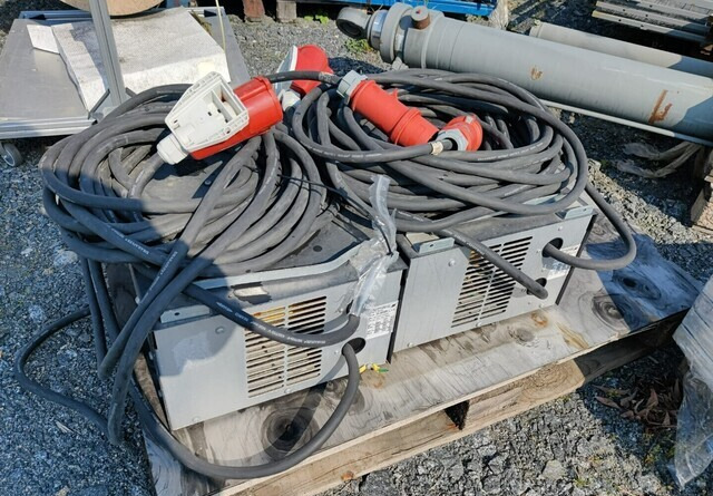 ESAB Monijänniteyksikkö - 3kpl - Keevitus seadmed: pilt 1 ESAB Monijänniteyksikkö - 3kpl - Keevitus seadmed: pilt 1