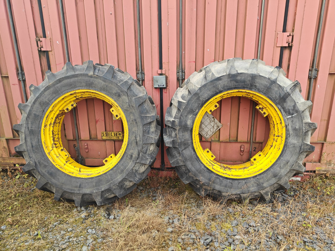MICHELIN 18.4R38 traktorin renkaat - Rehvid ja veljed - Traktor: pilt 1 MICHELIN 18.4R38 traktorin renkaat - Rehvid ja veljed - Traktor: pilt 1