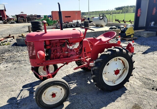 Massey Harris Traktori - bensiini - Traktor: pilt 3 Massey Harris Traktori - bensiini - Traktor: pilt 3