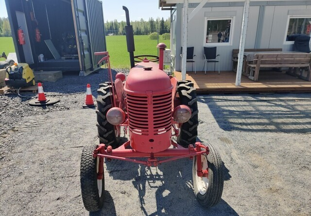 Massey Harris Traktori - bensiini - Traktor: pilt 2 Massey Harris Traktori - bensiini - Traktor: pilt 2