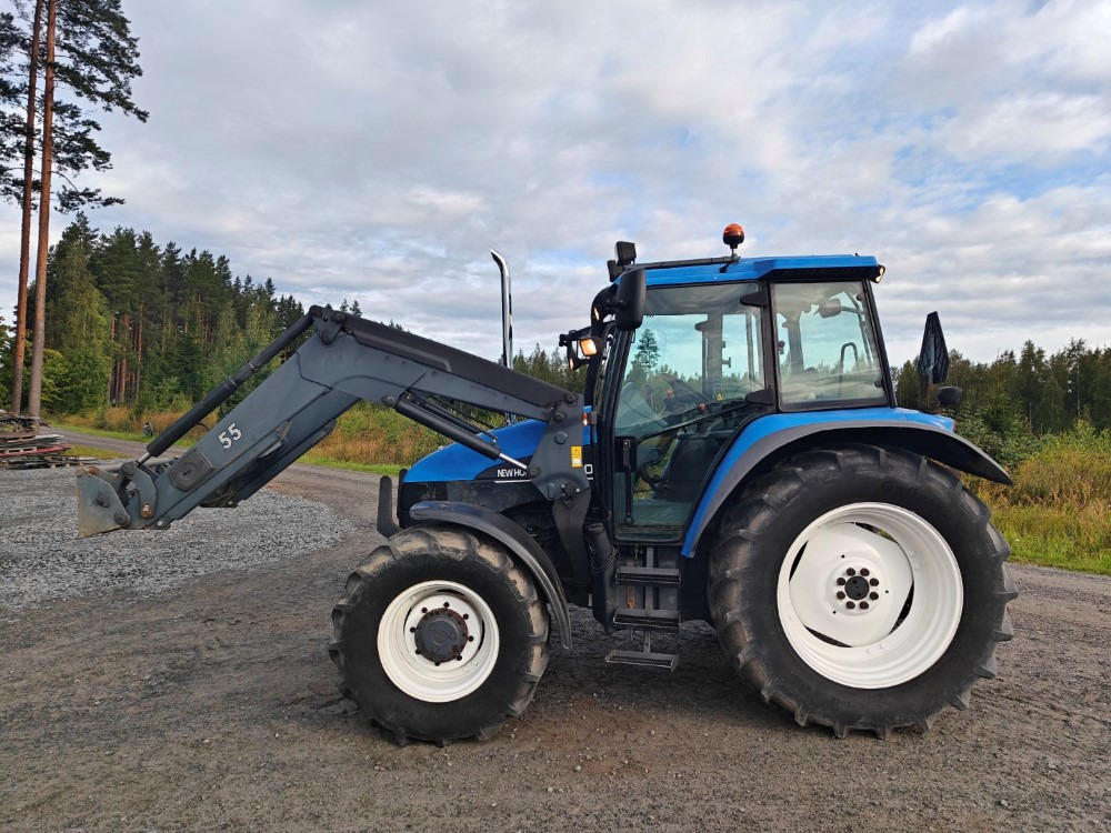 New Holland TS100, ES vaihteisto, ilmastointi, etukuormaaja Ålö Q55, katso video! - Traktor: pilt 2 New Holland TS100, ES vaihteisto, ilmastointi, etukuormaaja Ålö Q55, katso video! - Traktor: pilt 2