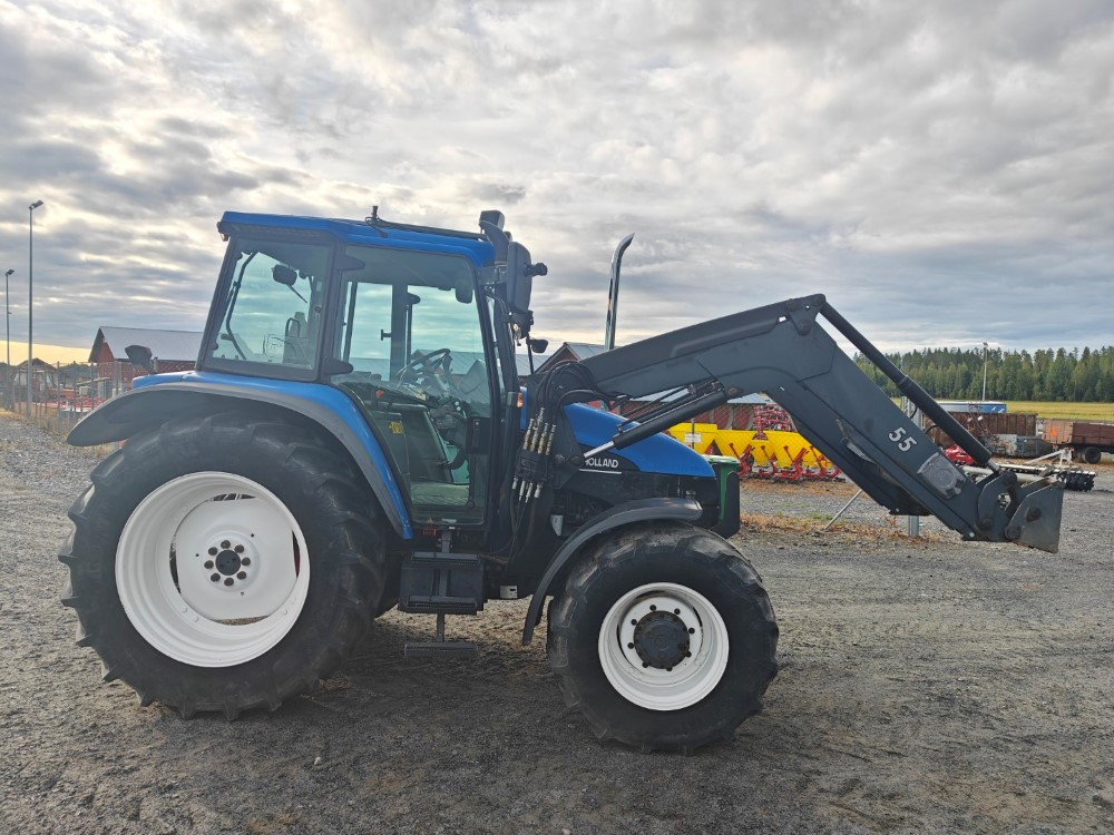 New Holland TS100, ES vaihteisto, ilmastointi, etukuormaaja Ålö Q55, katso video! - Traktor: pilt 5 New Holland TS100, ES vaihteisto, ilmastointi, etukuormaaja Ålö Q55, katso video! - Traktor: pilt 5