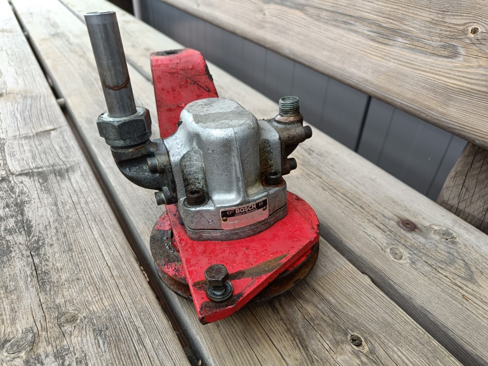 Sampo 410 hydrauliikkapumppu - Hüdrauliline pump - Kombain: pilt 1 Sampo 410 hydrauliikkapumppu - Hüdrauliline pump - Kombain: pilt 1