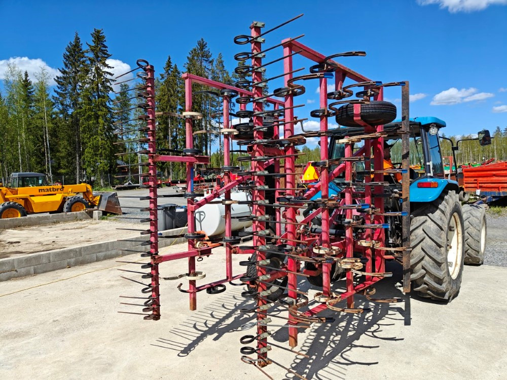 VM 450 cm, hydraulisesti taittuva, etulana ja jälkihara, katso video! - Vedruäke: pilt 3 VM 450 cm, hydraulisesti taittuva, etulana ja jälkihara, katso video! - Vedruäke: pilt 3
