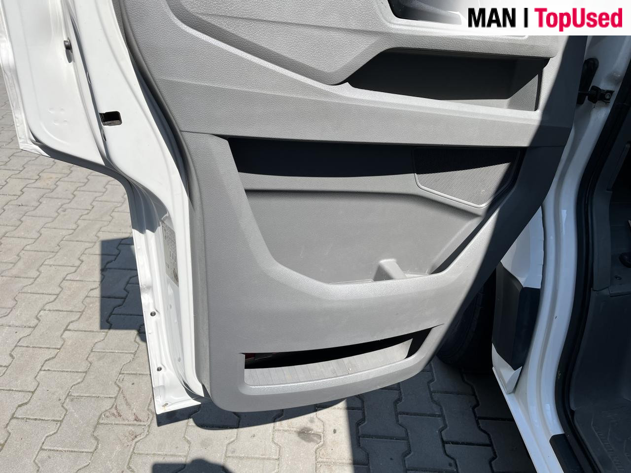 MAN TGE 3.140 4X2F SB kombi - Kaubik: pilt 3 MAN TGE 3.140 4X2F SB kombi - Kaubik: pilt 3