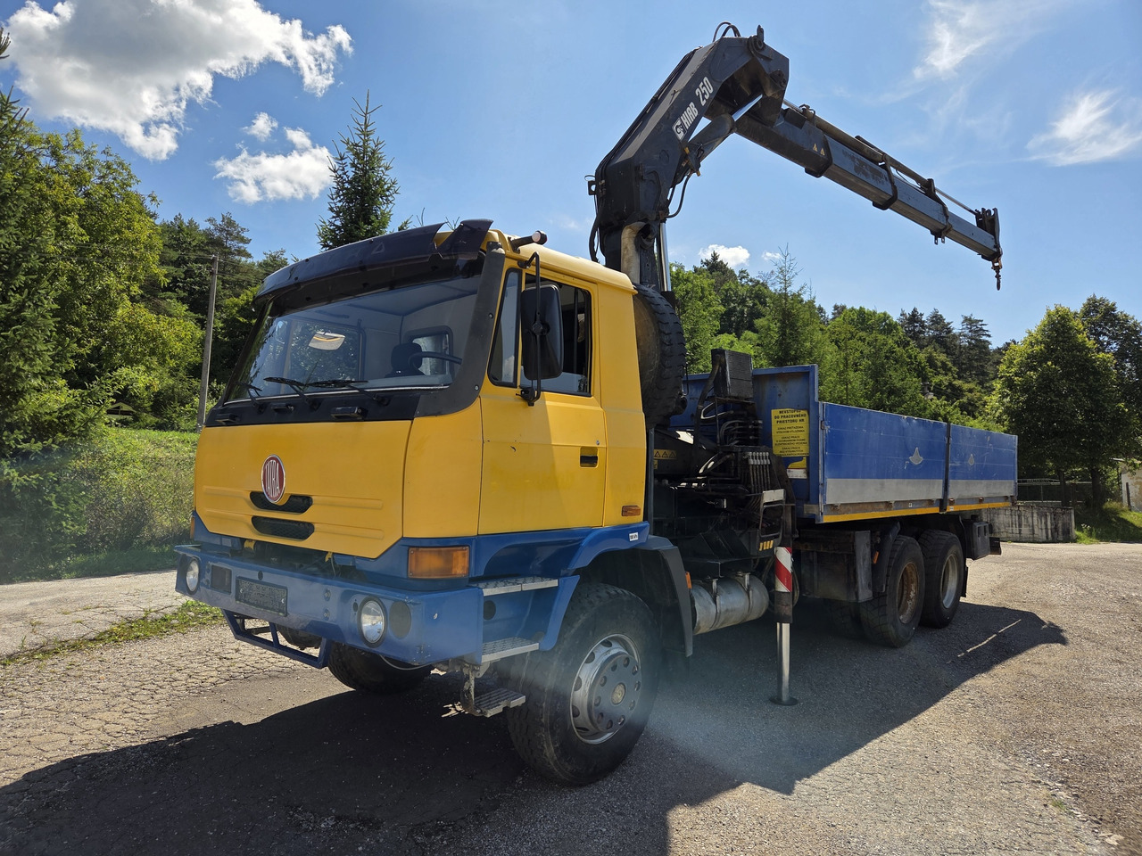 TATRA T815 260R11 6x6 + HIAB 250 - Madelveok/ Platvormveok, Kraanaga veoauto: pilt 1 TATRA T815 260R11 6x6 + HIAB 250 - Madelveok/ Platvormveok, Kraanaga veoauto: pilt 1