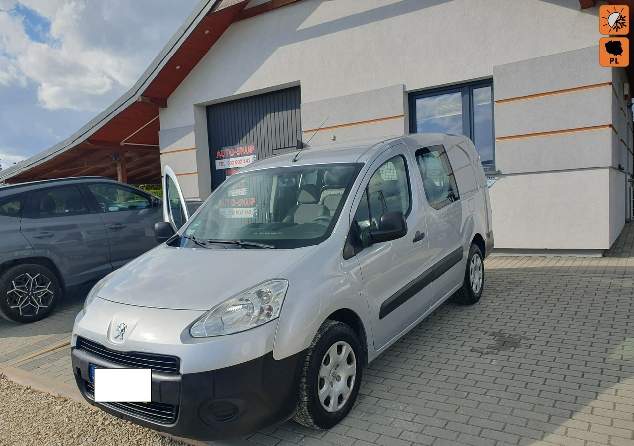 Citroen Berlingo II 5 lub 2 osobowy *long * zabudowa gruau* - Auto: pilt 1 Citroen Berlingo II 5 lub 2 osobowy *long * zabudowa gruau* - Auto: pilt 1