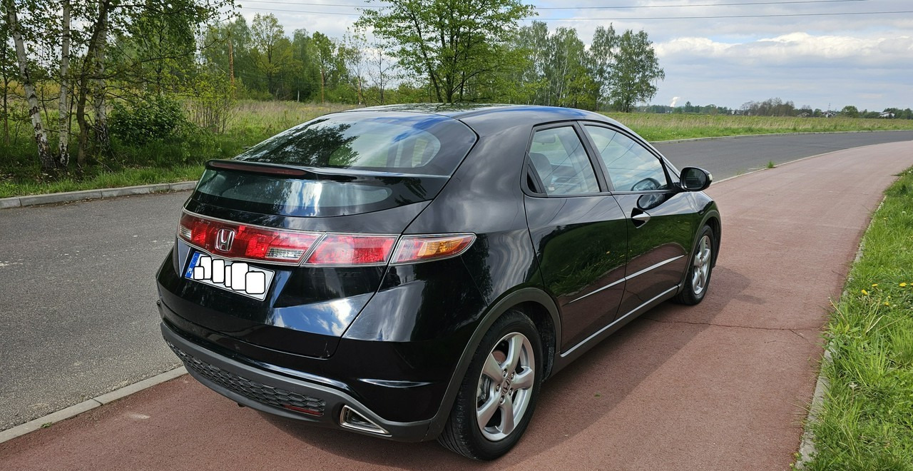 Honda Civic VIII bardzo ładna * pełnosprawna * - Luukpära: pilt 4 Honda Civic VIII bardzo ładna * pełnosprawna * - Luukpära: pilt 4